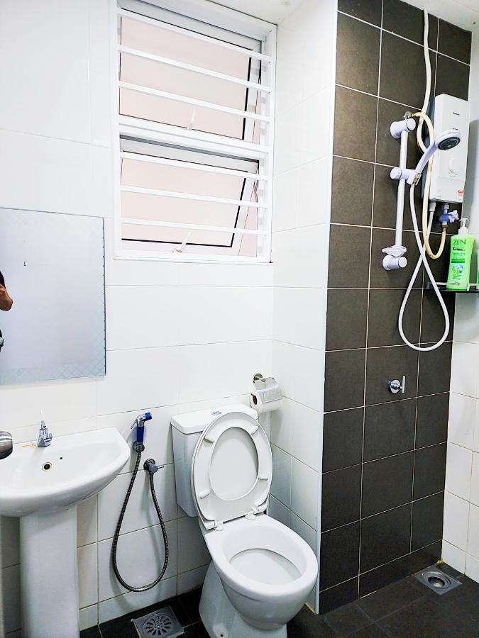 Putrajaya Dwiputra 6 Plus 1 Pax Blissful Fully Air-Con Suite Eksteriør billede