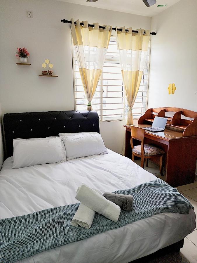 Putrajaya Dwiputra 6 Plus 1 Pax Blissful Fully Air-Con Suite Eksteriør billede